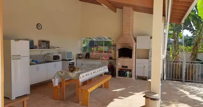 Casa de campo para locação em atibaia, jardim estância brasil, 5 dormitórios, 1 suíte, 3 banheiros, 4 vagas