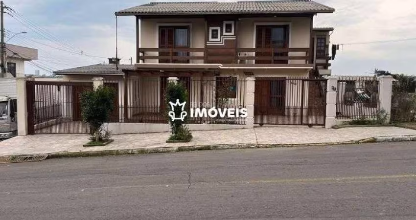 Excelente casa de alvenaria com 2 pisos no Bairro Esplanada com 152,93m² de área