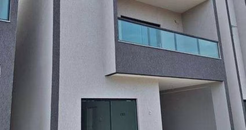 Casa em Lauro de Freitas com 4|4, 02G e 168M²