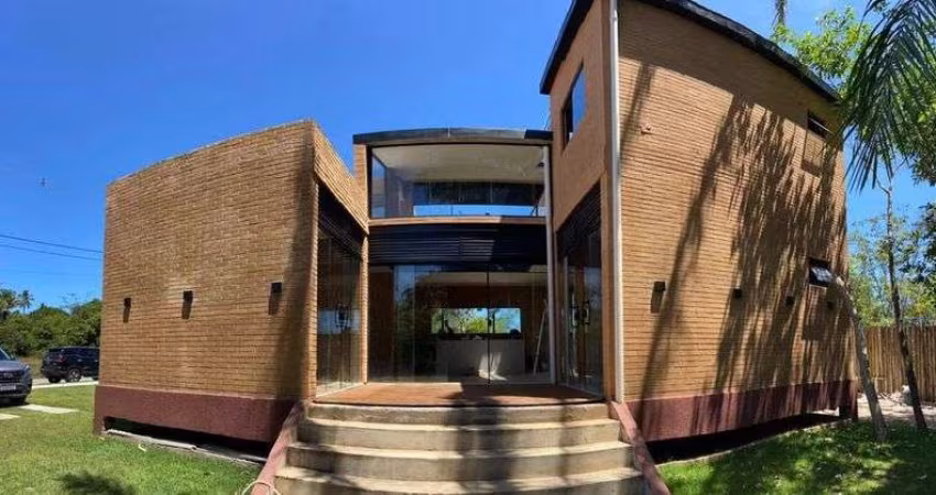 Casa Ecológica com 4|4, 02G e 180M²