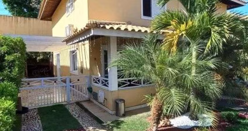 Casa em Lauro de Freitas com 3|4, 03G e 160M²