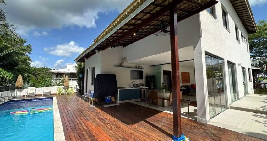 Casa em Aphaville Litoral Norte 1 com 4|4, 04G e 271M² (Porteira Fechada)