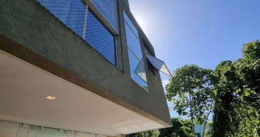 Casa em Alphaville Litoral Norte I com 4|4, 04G e 510M² | Terreno 760M² (P. Fechada)