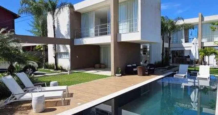 Casa em Busca Vida com 4|4, 06G e 480M² | Terreno de 820M² (Porteira Fechada)