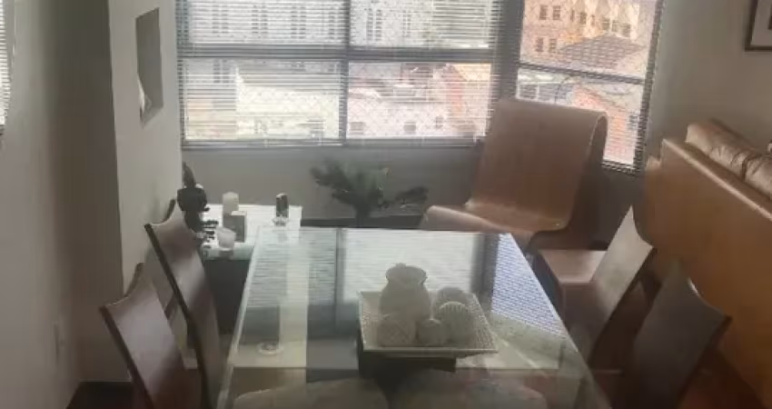 Apartamento reformado no Canela