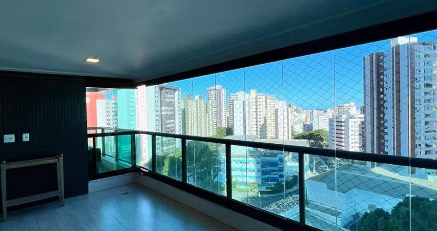 Lindo Apartamento 3 quartos revertido para duas suítes no Caminho das Árvores