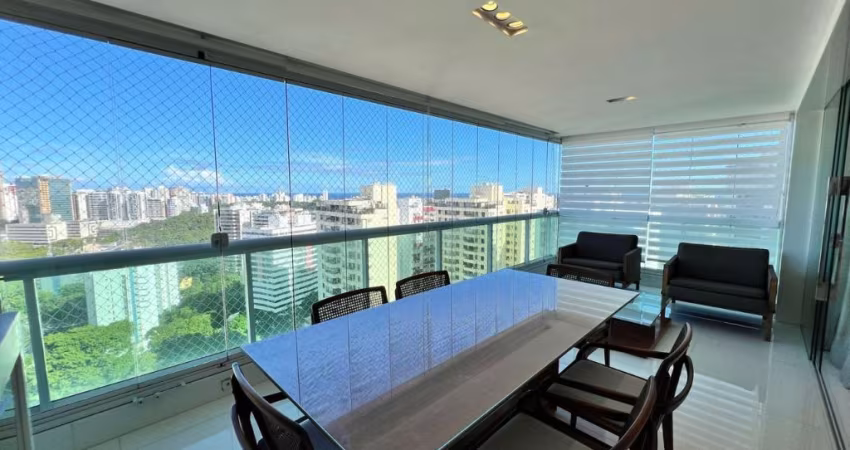 Lindo apartamento 150 m2 com três suítes decorado no Diamond Itaigara Salvador