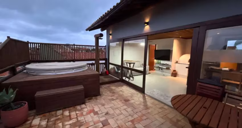 Casa 240m² – praia do forte 5 quartos, área gourmet, jacuzzi – próxima à vila