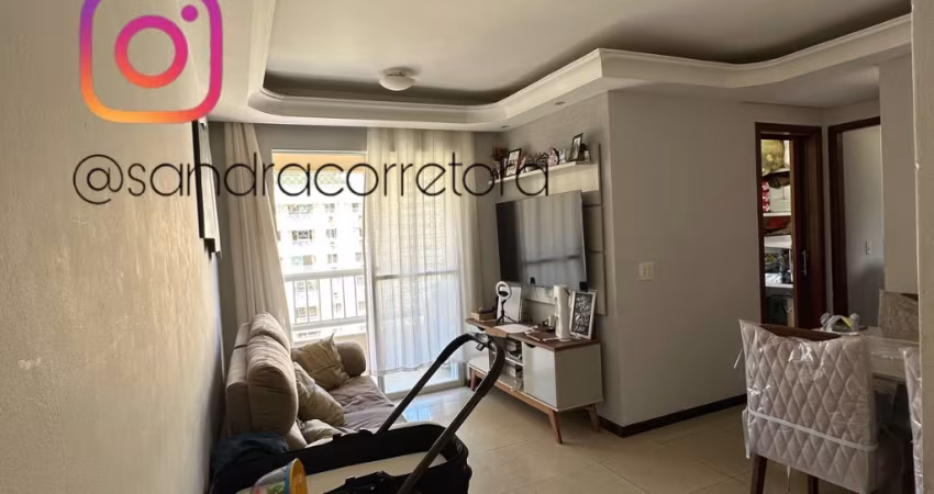 Lindo Apartamento no IMBUÍ (2 vagas cobertas)