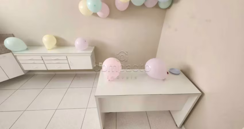 Comercial Sala/Loja Condomínio em São José do Rio Preto