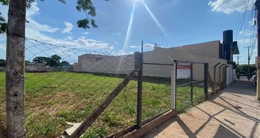 Terreno comercial para alugar na Rua Augusto Nasser Dalul, Jardim Marilú, Mirassol