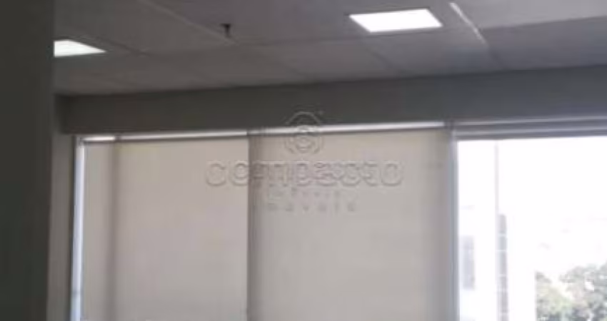 Comercial Sala/Loja Condomínio em São José do Rio Preto