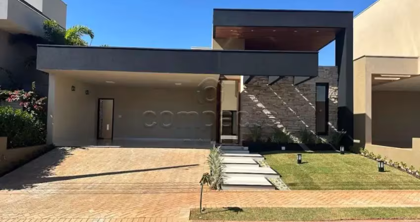 Casa Condomínio