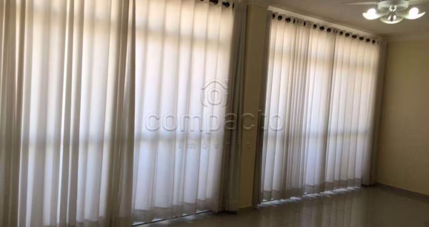 Apartamento Padrão em São José do Rio Preto