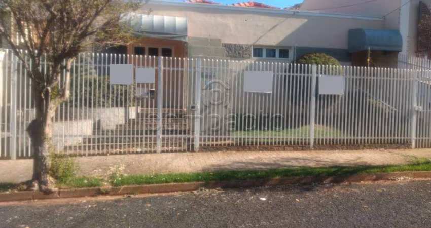 Comercial Casa em São José do Rio Preto