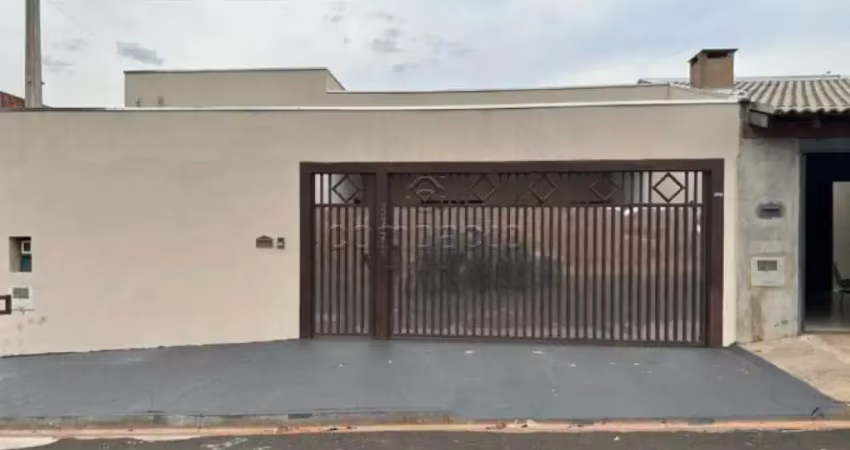Casa Padrão em Mirassol