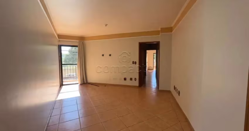 Apartamento com 3 quartos para alugar na Rua José Polachini Sobrinho, Jardim Urano, São José do Rio Preto