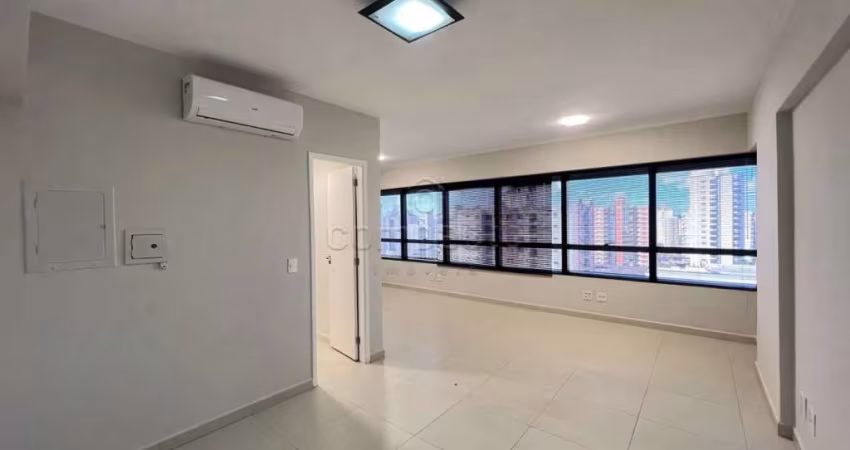 Comercial Sala/Loja Condomínio em São José do Rio Preto