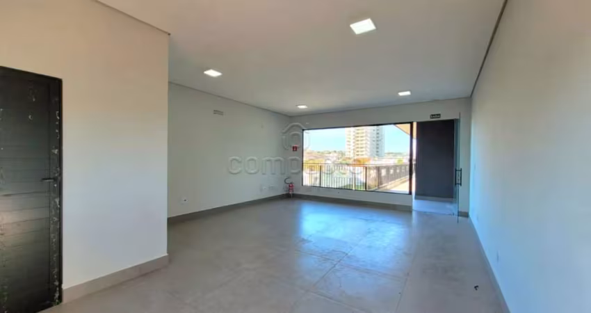 Comercial Sala/Loja Condomínio em São José do Rio Preto