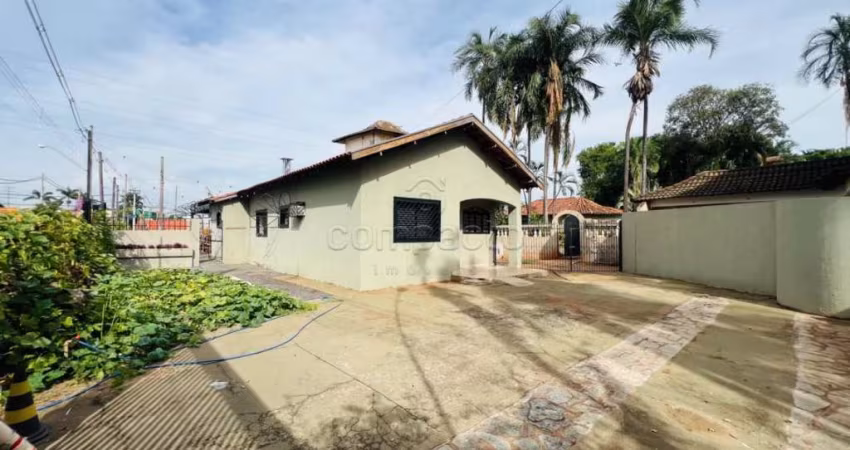 Comercial Casa em São José do Rio Preto
