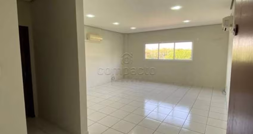 Comercial Sala/Loja Condomínio em São José do Rio Preto