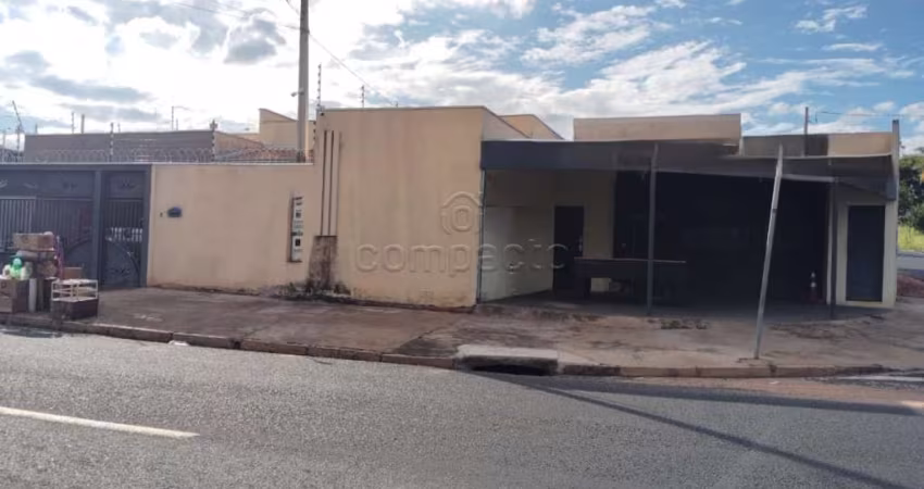 Casa com salão comercial
