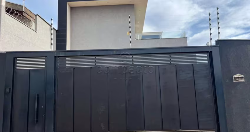 Sobrado com 3 quartos no Residencial Ary Attab