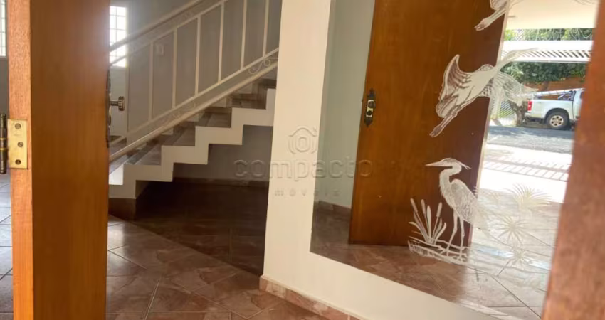 Casa a venda e locação com 3 quartos no Tarraf II
