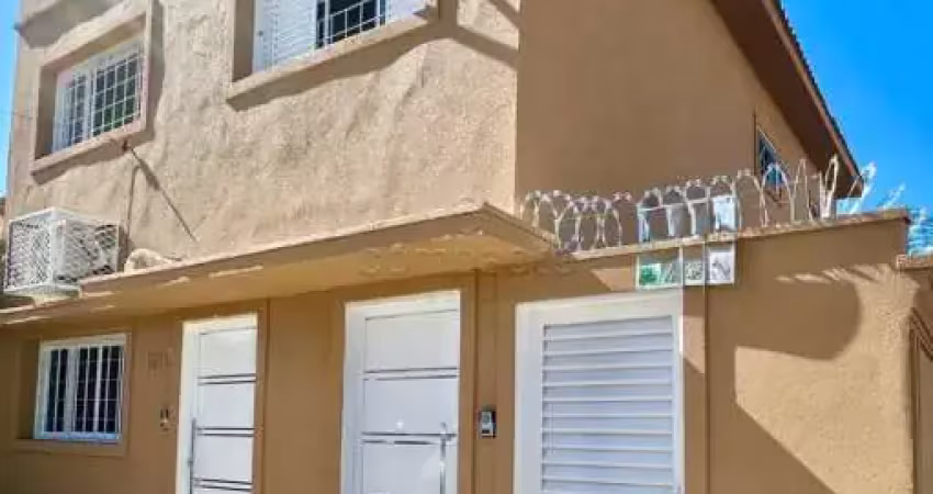 Linda casa com 02 quartos para locação, imóvel novo!