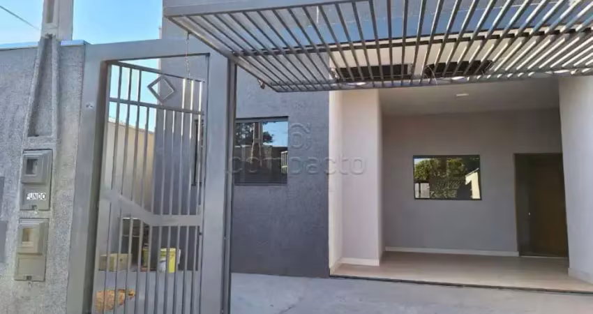 Casa com 2 quartos para alugar na Rua Yolando Santana Branco, Centro, Bady Bassitt