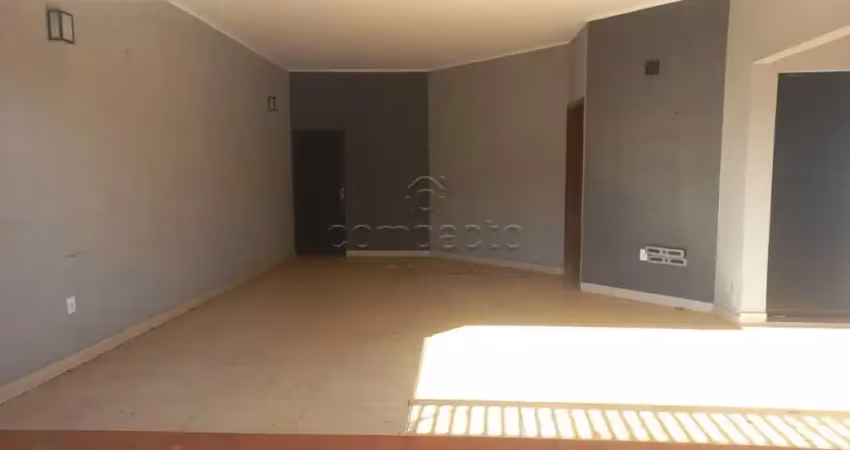 Casa com 3 quartos e piscina para locação - guapiaçu