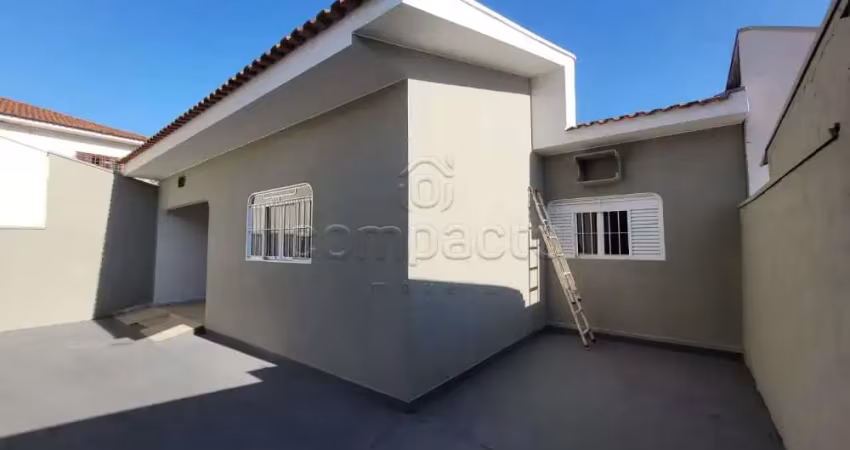 Casa com 3 quartos para alugar na Rua Capitão Lindolfo Guimarães Correa, Jardim Urano, São José do Rio Preto