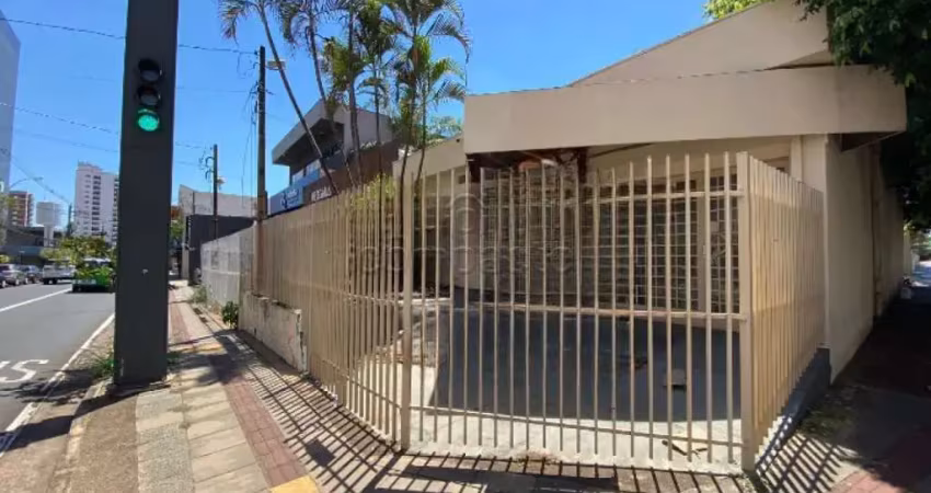 Casa comercial para alugar na Rua Bernardino de Campos, Centro, São José do Rio Preto