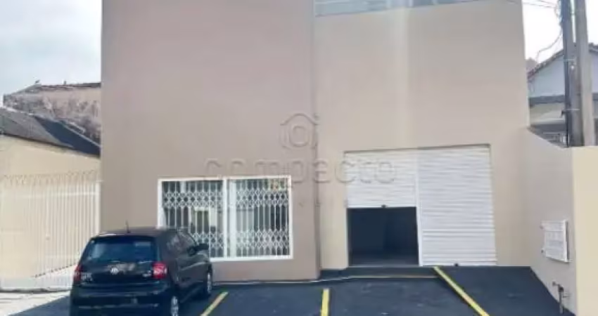 Salão comercial com vitrine e estacionamento - vila maceno