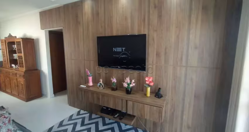 Apartamento com 2 quartos para alugar na Rua Portugal, Bom Jardim, São José do Rio Preto