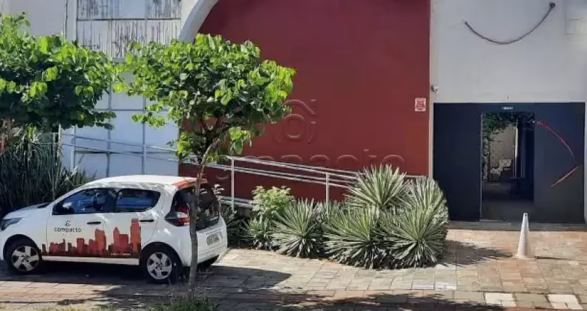 Casa comercial para alugar na Rua Bernardino de Campos, Centro, São José do Rio Preto