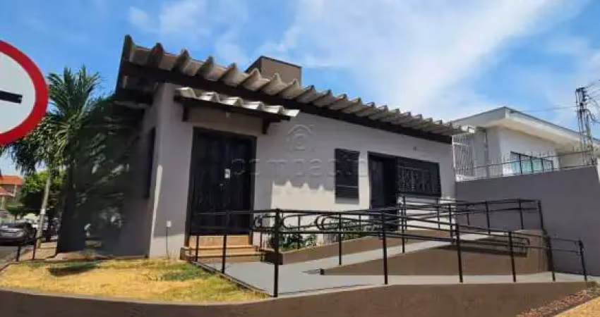 Casa comercial medindo 178m² para alugar - boa vista