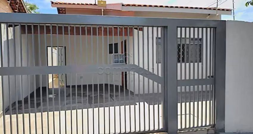 Casa com 2 quartos para alugar na Rua Antero Valente, Jardim Simões, São José do Rio Preto
