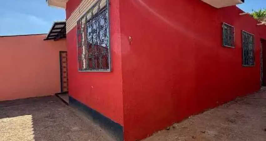 Casa geminada à venda, 2 quartos, 4 vagas, santa cecília - esmeraldas/mg