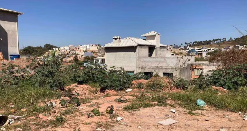 Terreno à venda no Monte Verde, Betim 