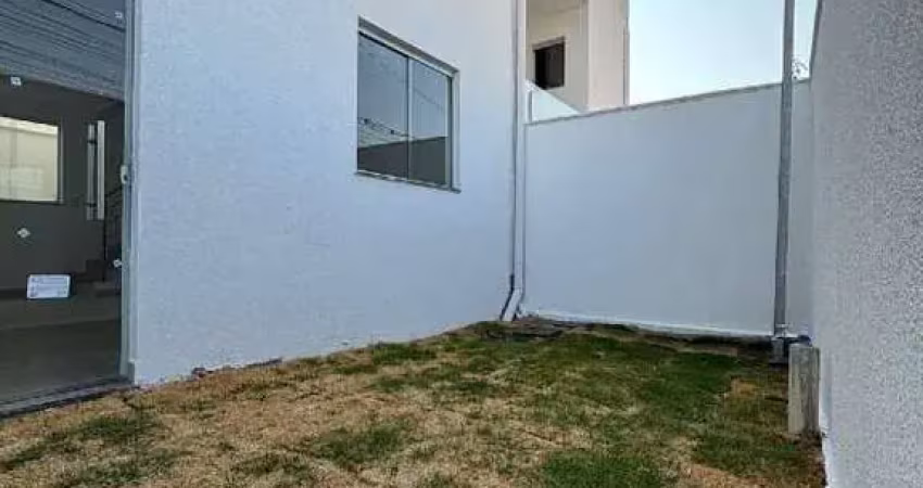 Casa geminada à venda, 3 quartos, 1 suíte, 1 vaga, vila cristina - betim/mg