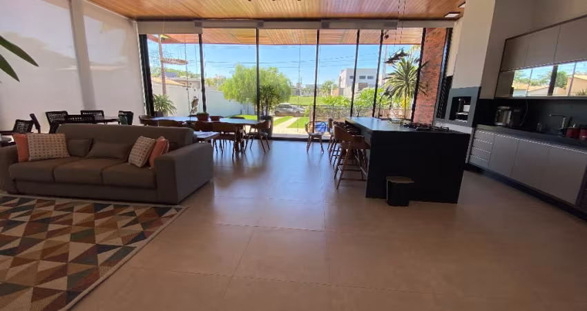 Belíssima casa em Rifaina-Residencial Enseada