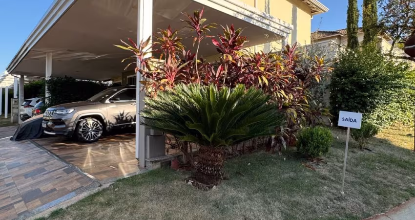 LINDO SOBRADO NO CONDOMINIO EVIDENCE - 3 QUARTOS SENDO UMA SUÍTE TODOS COM PISO LAMINADO EUCATEX - RICOS EM ARMÁRIOS E VENTILADORES E 2 QUARTOS COM AR CONDICIONADO - MOVEIS PLANEJADOS DE QUALIDADE - C