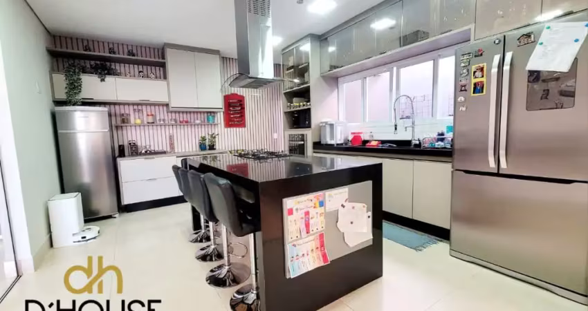 Sobrado incrível à venda no condominio evidence-conforto e qualidade resumem esse projeto. contem 4 dormitórios sendo 2 suítes-todos com armários planejados-roupeiro no hall dos dormitórios-salas ampl