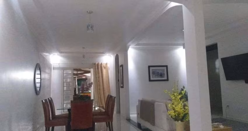 JN VENDO CASA CJ .JÚLIA SEFFER TRÊS QUARTOS DUAS SUÍTES PRONTA PARA MORAR