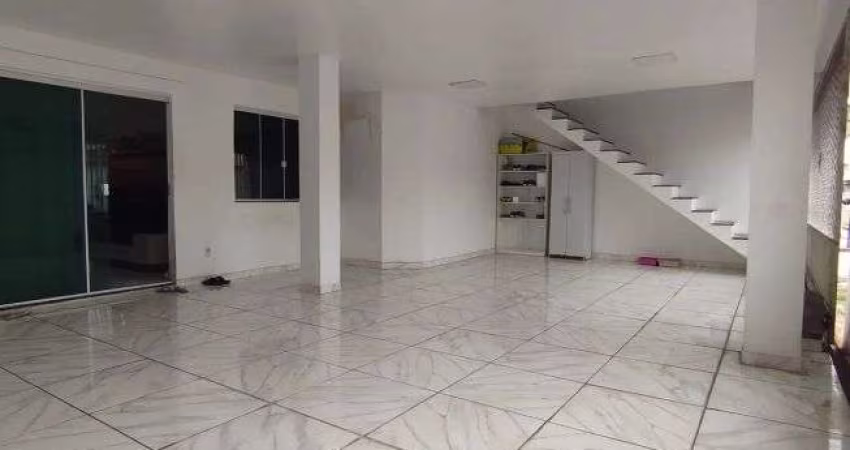 Oportunidade !!!! Linda casa, localizada em área nobre no conjunto cidade nova VIII.