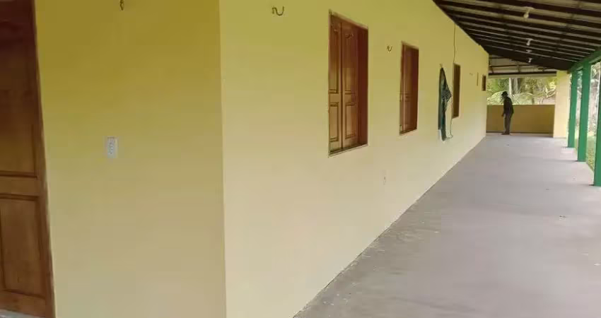 Casa com 5 quartos sendo 3 suítes pa 140 km 23- santo antônio do tauá - pa