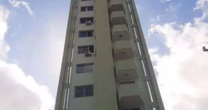 Mo vendo apto 2 quartos 1 vaga em frente a praça da república