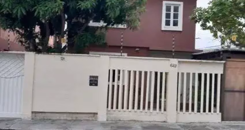 Imóvel para aluguel possui 350 metros quadrados com 3 quartos em cidade velha - belém - pa