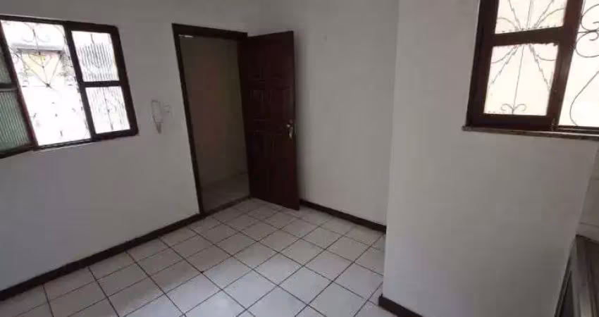 Kitnet / Stúdio para alugar na Passagem Gastão, 182, Sacramenta, Belém